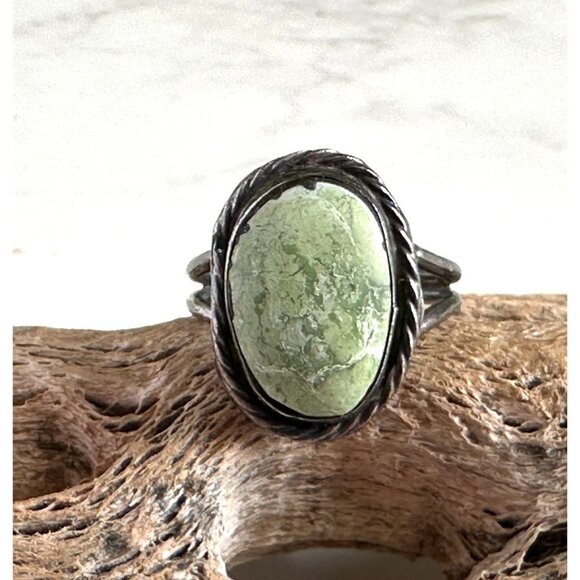 Early Vintage Native American Navajo Cerrillos Turquoise Sterling Silver Ring - Picture 2 of 6